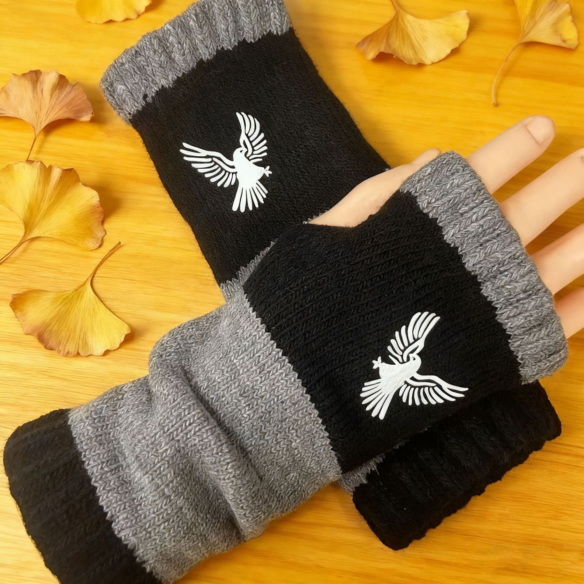 Womens Knitted Fingerless Gloves with Cute Cat